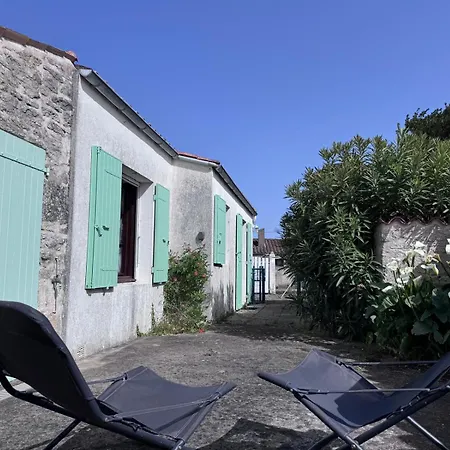 Holiday home Maisonnette Au Centre De St Pierre Saint-Pierre-d'Oleron